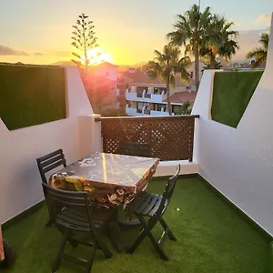 Moderno Y Luminoso Atico Con Vistas Y Piscina Apartamento San Miguel de Abona